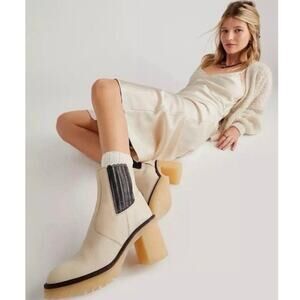 Free People James Chelsea Leather Boots Chunky Heel Cream Women’s Size 37 US 7